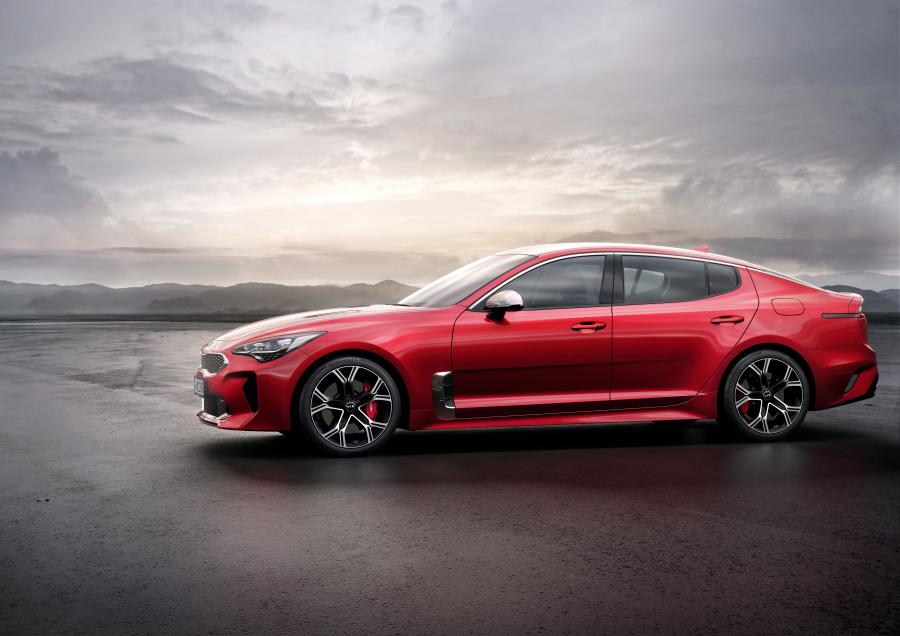  Kia Stinger GT (CK) 2017 года  (WW) (фото 14 из 106)